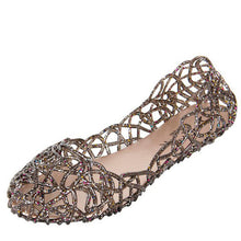 Cheap Price 2017 Summer New Shallow Leisure Women Sandals Soft Crystal Cut out Flat Heel Shoes Female Jelly Shoes drop Shipping